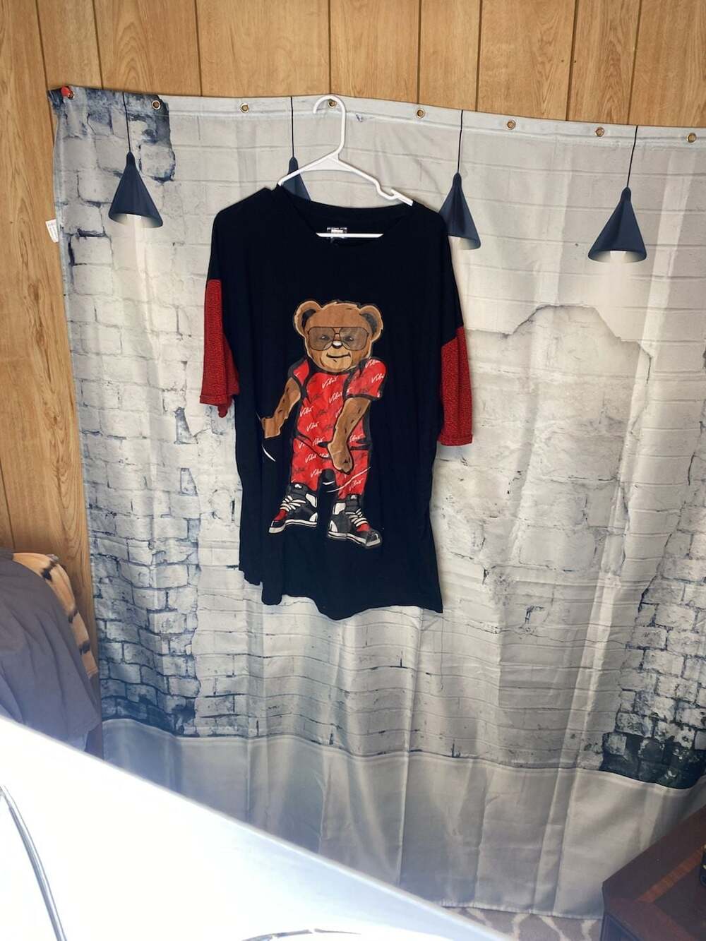Vibes Bear Graphic T-Shirt Size 3XL Black Red Oversized 23